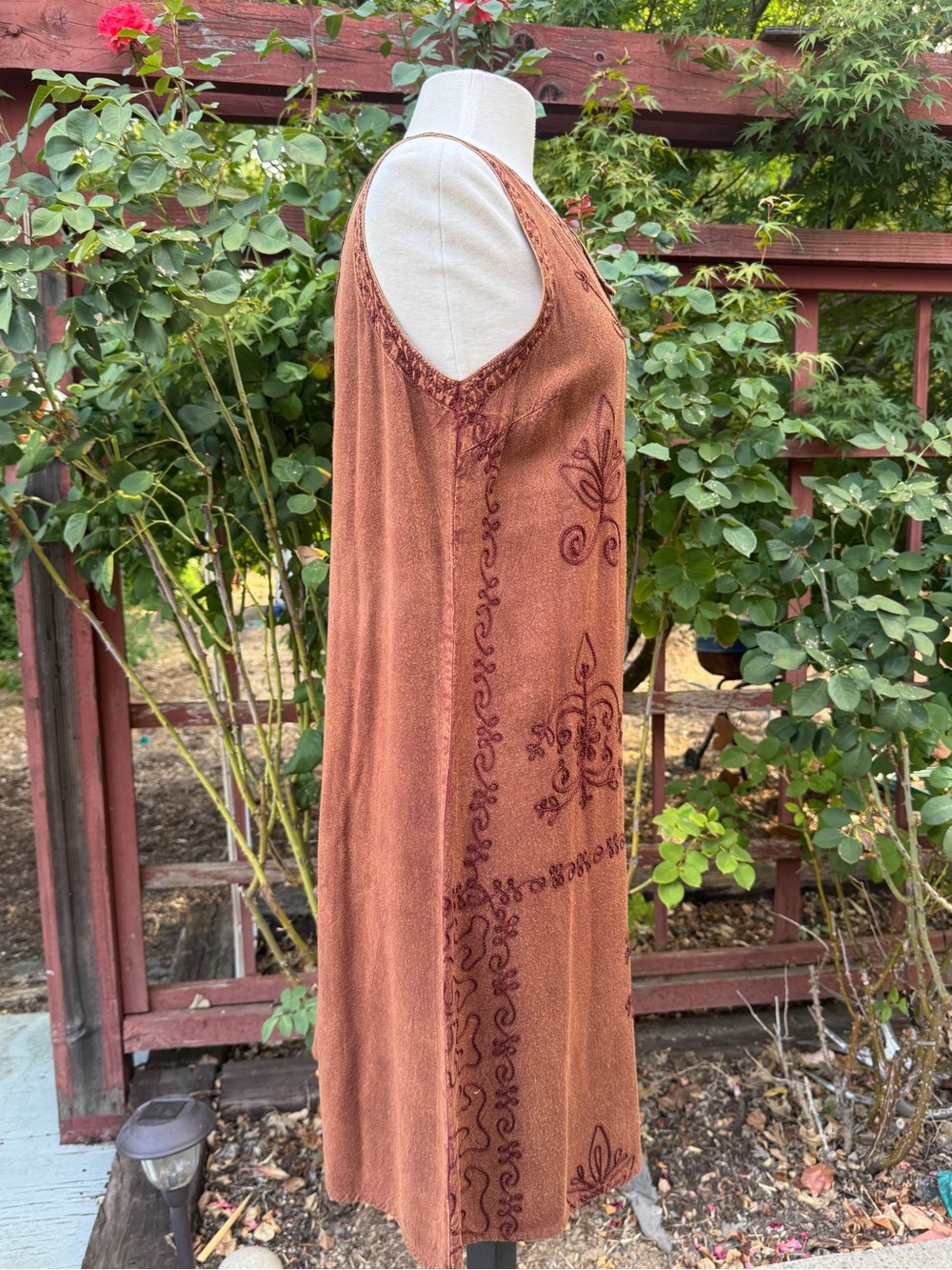 Vintage Brown Embroidered Sleeveless Mini Dress - Picture 2 of 3